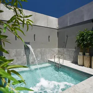 4* Отель Portobay Marques