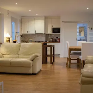 Apartment 7ti7 Telhal, Lisbon
